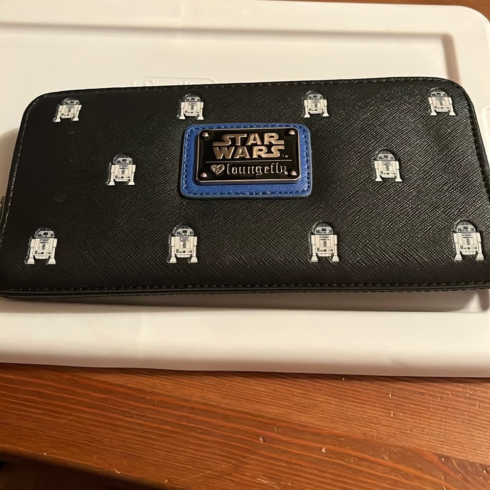 Loungefly Star Wars R2D2 Long Wallet